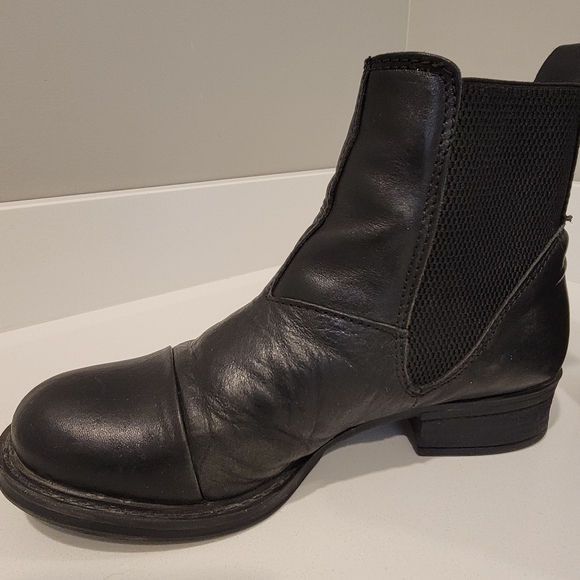 Fleece-lined Ten Points Size 36 Black Boots - Picture 7 of 13
